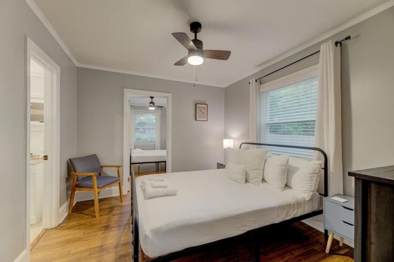 Lounge On Lincoln-Pet Friendly Villa Columbia Exterior photo