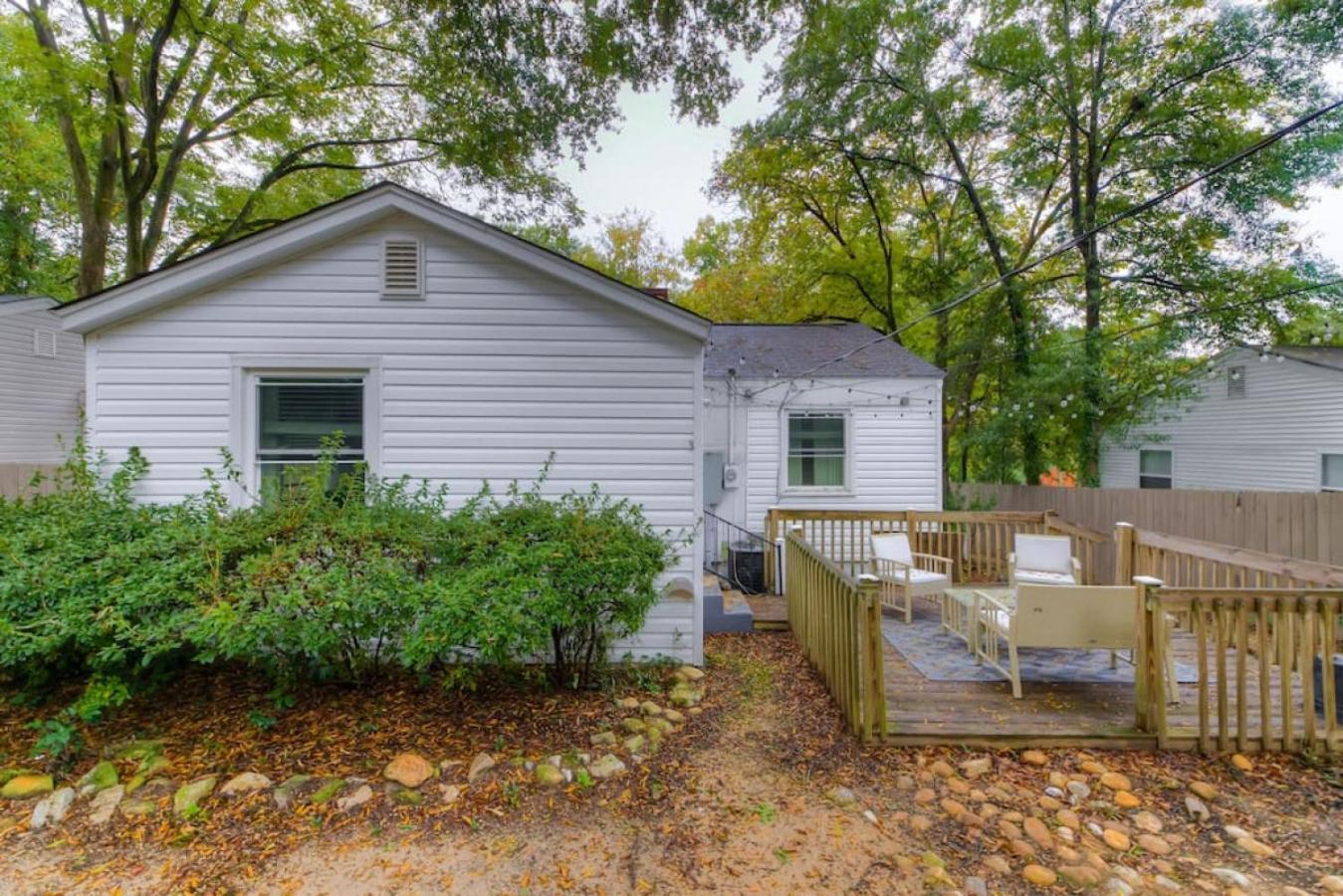 Lounge On Lincoln-Pet Friendly Villa Columbia Exterior photo